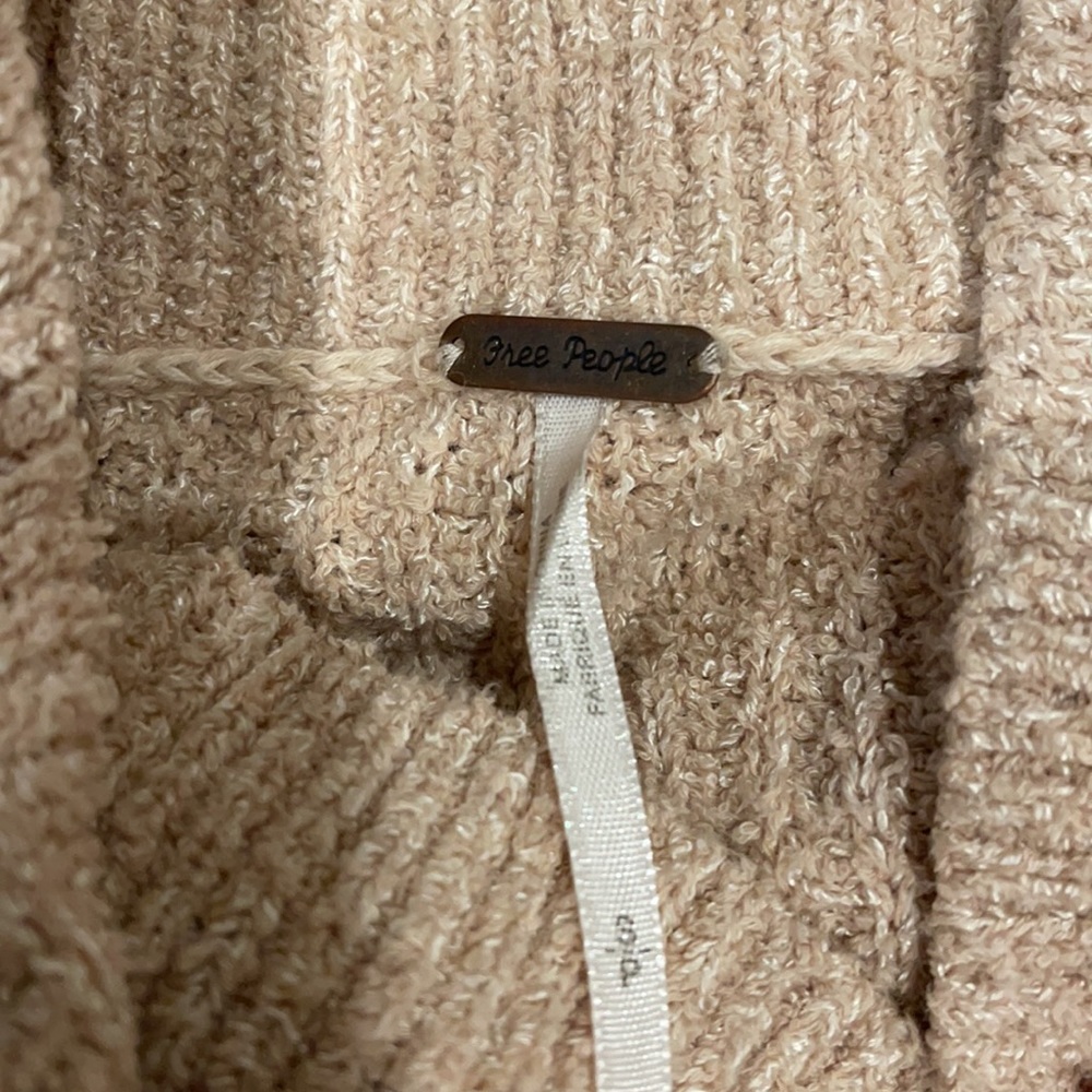 Sweater - Picture 2 of 2